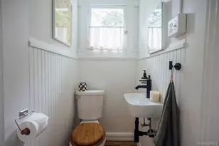 40 Broad St, Kinderhook, NY 12106 - Photo 13