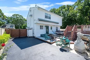 8 Halewood Dr, Shirley, NY 11967 - Photo 17