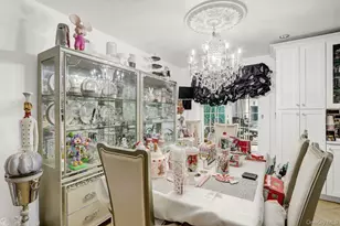 60-23 77th Pl, Middle Village, NY 11379 - Photo 3