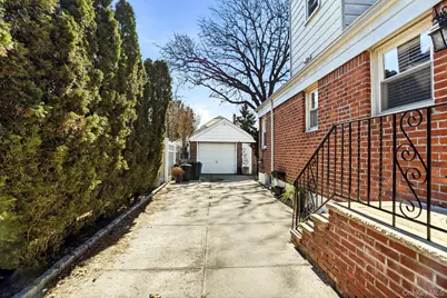 64 W Fenimore Street, Valley Stream, NY 11580 - Photo 37