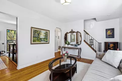 64 W Fenimore Street, Valley Stream, NY 11580 - Photo 9
