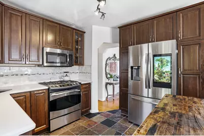 64 W Fenimore Street, Valley Stream, NY 11580 - Photo 13