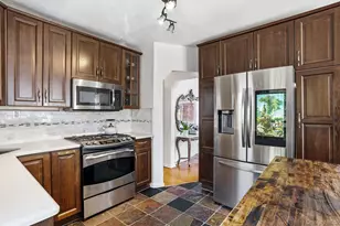 64 W Fenimore St, Valley Stream, NY 11580 - Photo 13
