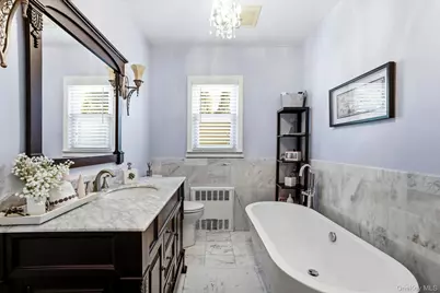 64 W Fenimore Street, Valley Stream, NY 11580 - Photo 19