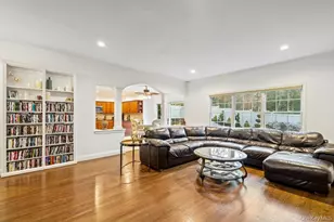1 Fairway Dr, Old Bethpage, NY 11804 - Photo 7
