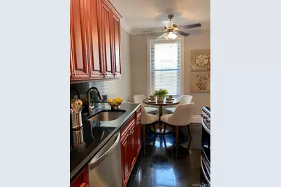 140 Broadway #1A, Lynbrook, NY 11563 - Photo 3