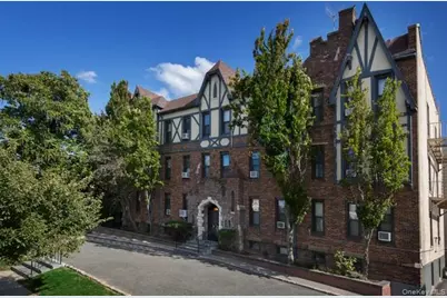 140 Broadway #1A, Lynbrook, NY 11563 - Photo 1
