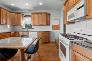 18 Coakley Ave, Harrison, NY 10528 - Photo 15