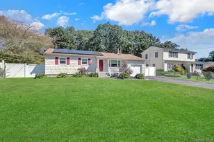 41 Hopes Ave, Holtsville, NY 11742 - Photo 3