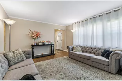 666 Lakeview Avenue, Rockville Centre, NY 11570 - Photo 7