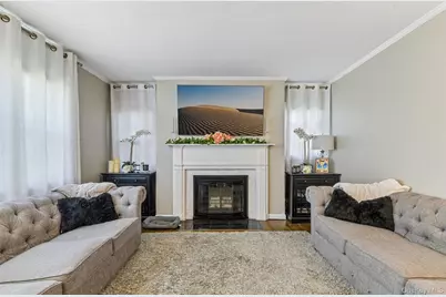 666 Lakeview Avenue, Rockville Centre, NY 11570 - Photo 5