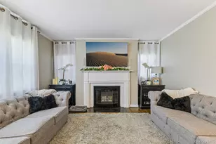 666 Lakeview Ave, Rockville Centre, NY 11570 - Photo 5