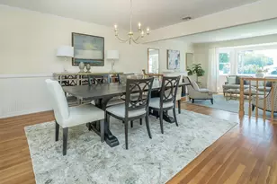 65 Essex Ct, Port Washington, NY 11050 - Photo 5