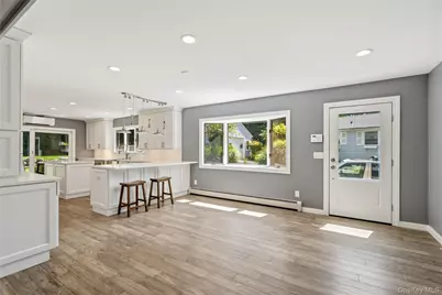 16 Westview Road, Northport, NY 11768 - Photo 9