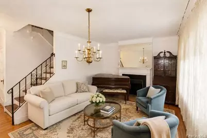 52 Slocum Crescent, Forest Hills, NY 11375 - Photo 3