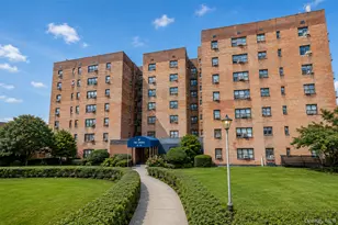29-30 137th St, Flushing, NY 11354 - Photo 1