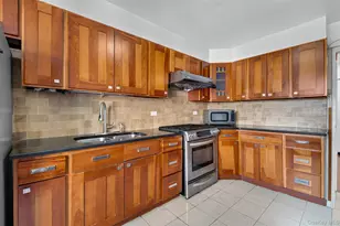 29-30 137th St, Flushing, NY 11354 - Photo 13