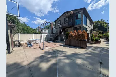 50-56 Utopia Parkway, Fresh Meadows, NY 11365 - Photo 29