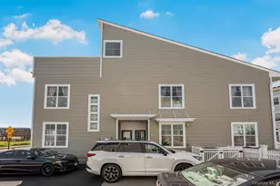 71-10 Beach Front Rd, Arverne, NY 11692 - Photo 15