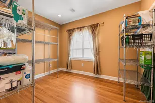 71-10 Beach Front Rd, Arverne, NY 11692 - Photo 17