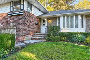 20 Canterbury Rd, Woodbury, NY 11797 - Photo 3