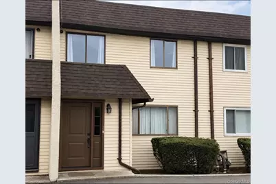 88 E Valley Stream Boulevard #6, Valley Stream, NY 11580 - Photo 1