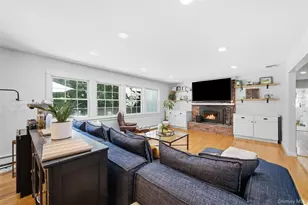 30 Cove Rd, Huntington, NY 11743 - Photo 9