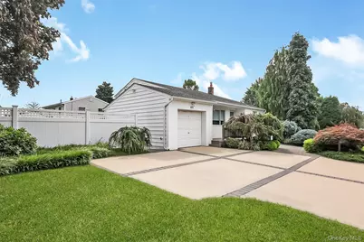 65 Graham Street, Farmingdale, NY 11735 - Photo 3
