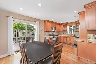 65 Graham Street, Farmingdale, NY 11735 - Photo 11