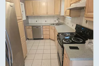 22 Chase Commons, Yaphank, NY 11980 - Photo 7