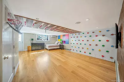 63-27 72nd Street, Middle Village, NY 11379 - Photo 19