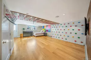 63-27 72nd St, Middle Village, NY 11379 - Photo 19