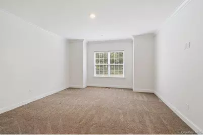 11 Halley Drive, Blue Point, NY 11772 - Photo 19
