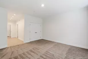 11 Halley Dr, Blue Point, NY 11772 - Photo 21
