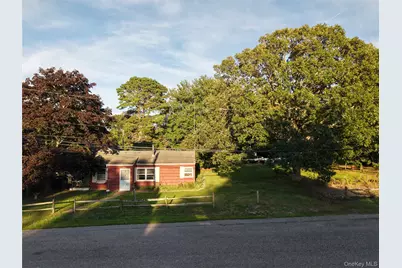8 Boathouse Road, Hampton Bays, NY 11946 - Photo 23