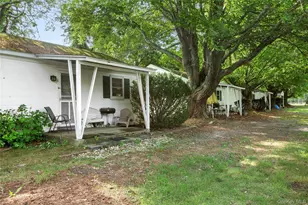 8 Boathouse Rd, Hampton Bays, NY 11946 - Photo 5
