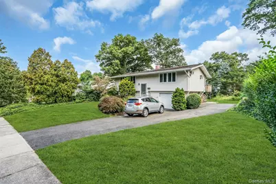 23 Redleaf Lane, Commack, NY 11725 - Photo 3