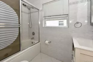 75-03 196th St, Fresh Meadows, NY 11366 - Photo 9