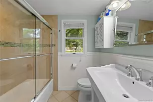 18 Walnut Ave, Setauket, NY 11733 - Photo 15