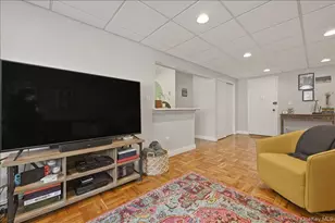 200 Atlantic Ave, Lynbrook, NY 11563 - Photo 17
