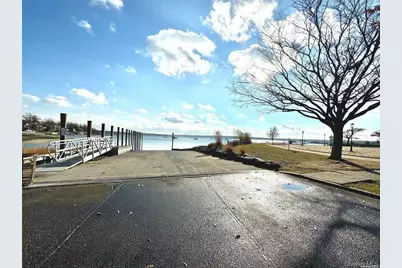 101 Firwood Road, Port Washington, NY 11050 - Photo 17