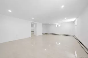 90-28 212th St, Queens Village, NY 11428 - Photo 37