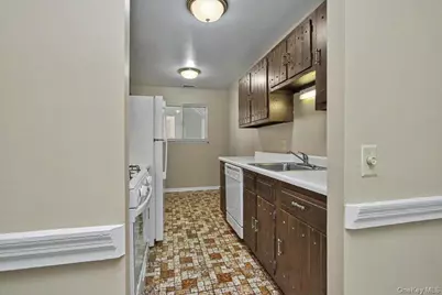 902 Commons Way #D, Fishkill, NY 12524 - Photo 25
