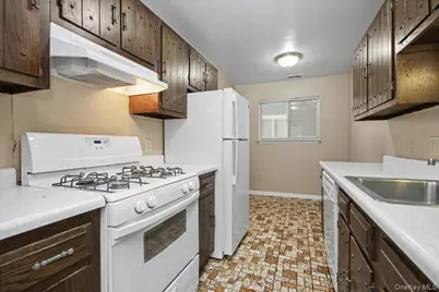 902 Commons Way #D, Fishkill, NY 12524 - Photo 27