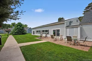 902 Commons Way, Fishkill, NY 12524 - Photo 9