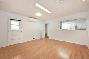 75-15 196th Pl, Fresh Meadows, NY 11366 - Photo 5