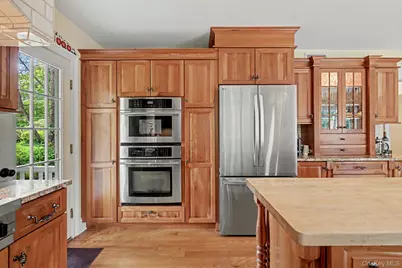 154 Cherry Hill Road, Mahopac, NY 10512 - Photo 5
