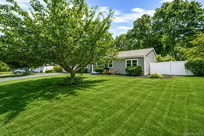 12 Sandpiper Lane, Centereach, NY 11720 - Photo 3