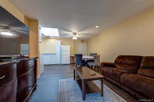 9 Elderwood Dr, Saint James, NY 11780 - Photo 29