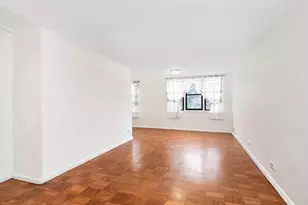1874 Pelham Pkwy S, Bronx, NY 10461 - Photo 5